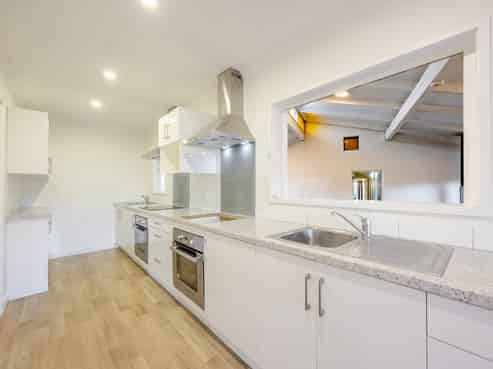 38 Balliol Avenue, Pirimai