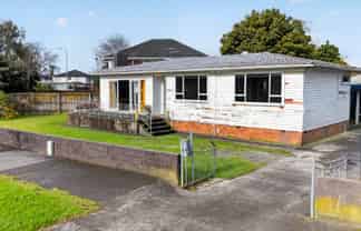 120 Avondale Road, Avondale