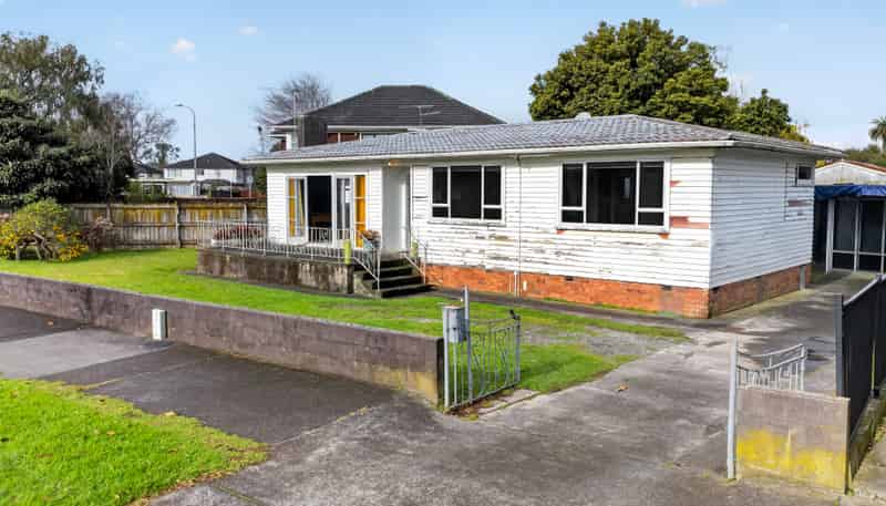 120 Avondale Road, Avondale