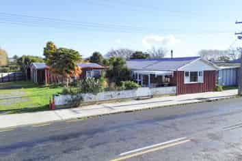 9 Front Miranda Road, Waitakaruru