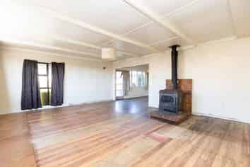 9 Front Miranda Road, Waitakaruru