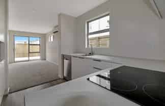 1 McGrath Way, Taita