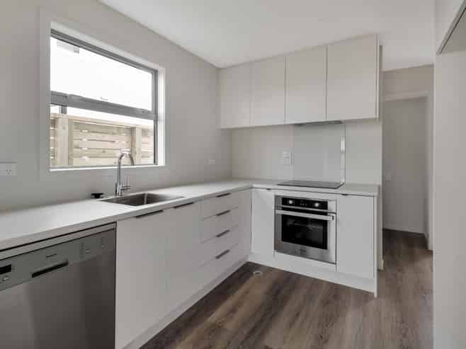 1 McGrath Way, Taita