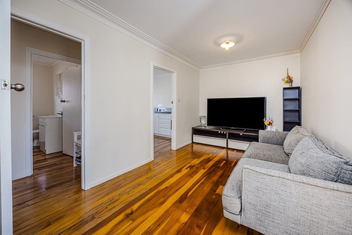 Sunny, Freshly Refreshed & Conveniently Located - Ansicht 5