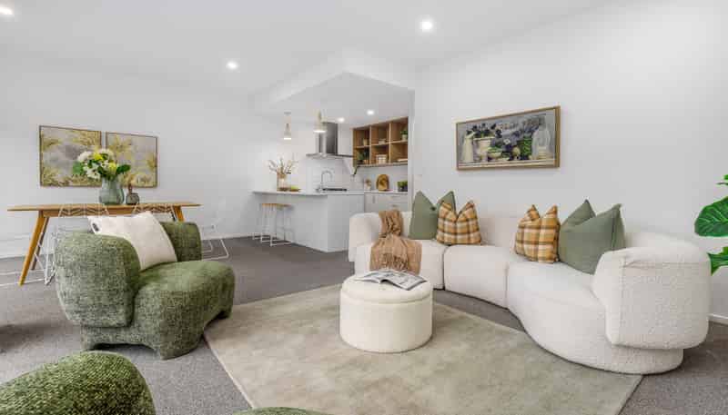 81 Hokioi Drive, Porirua