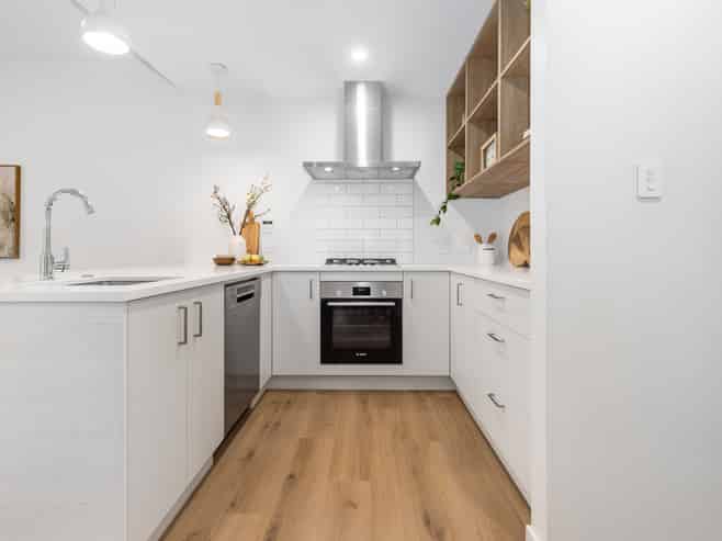 81 Hokioi Drive, Porirua