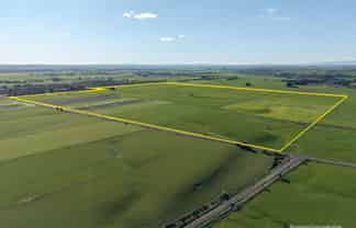 325 Reid Line East, Bunnythorpe