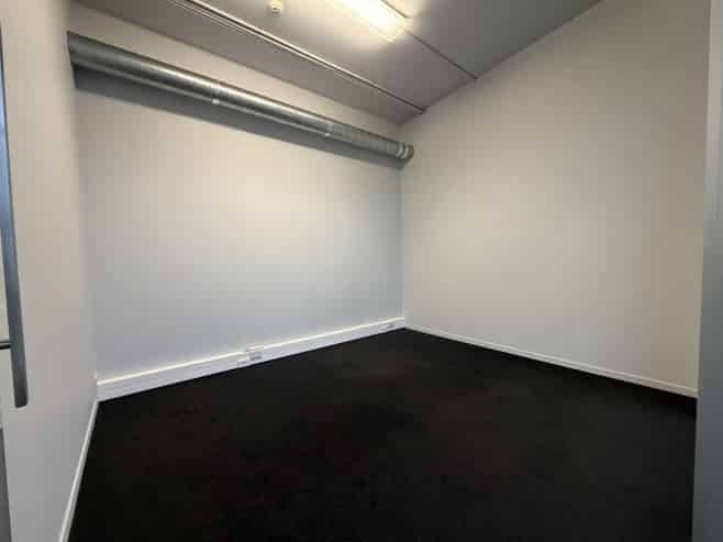 Sunny top-floor CBD office