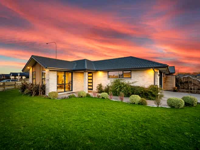 18 Antill Street, Woodend