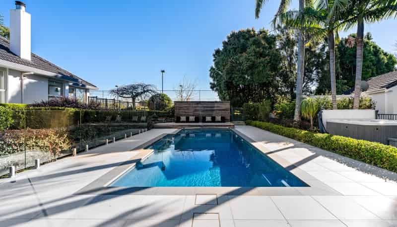61 Potts Road, Whitford