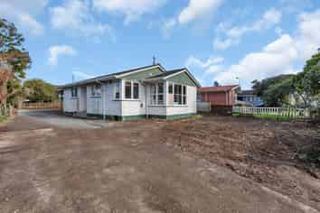 24 Meadow Park Crescent, Tikipunga