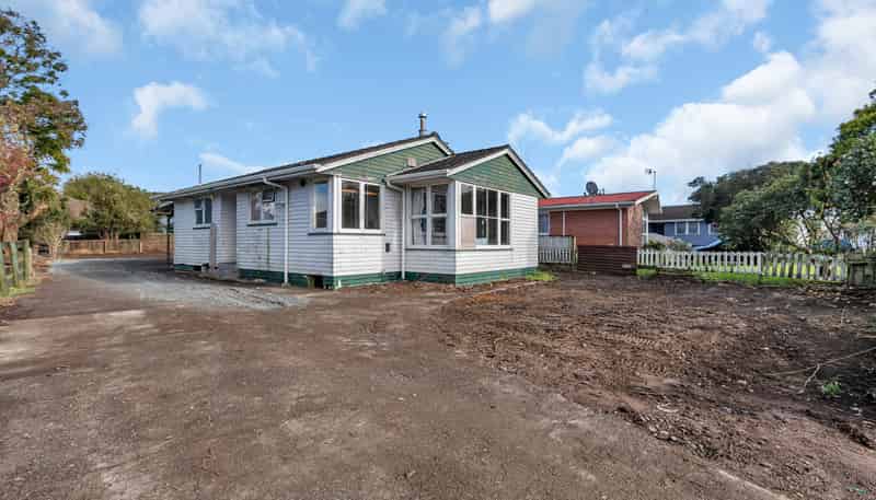 24 Meadow Park Crescent, Tikipunga