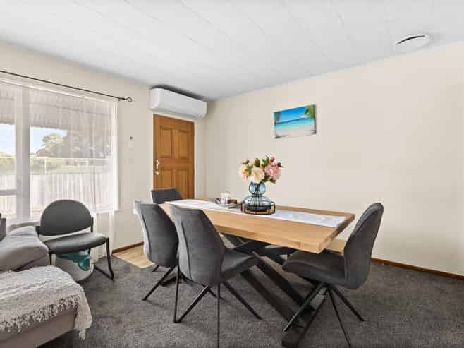 2/267 Kennedy Road, Onekawa