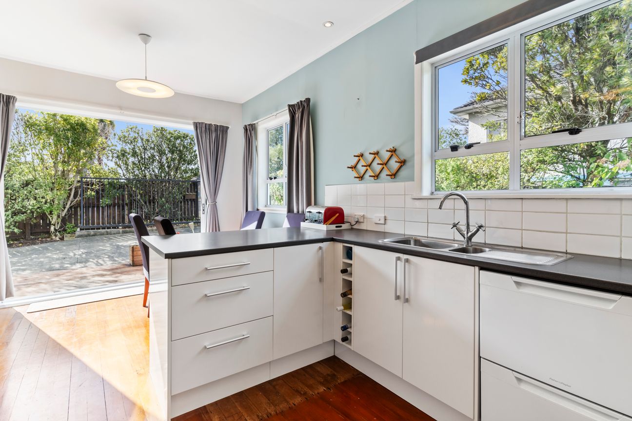 Spacious Home with Large Backyard - Widok 3