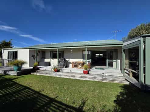 105 Castle View Road, Matarangi