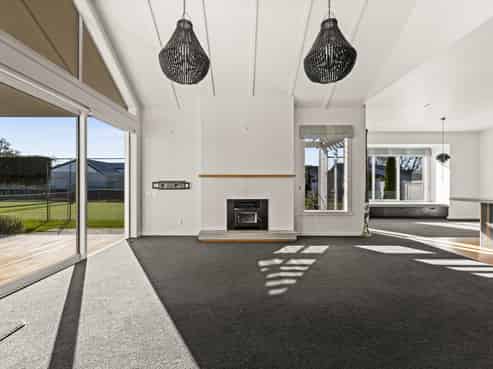 27 Neeve Road, Taradale