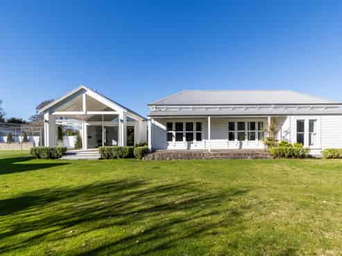 27 Neeve Road, Taradale