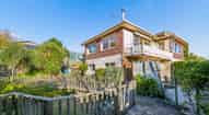 Open gallery