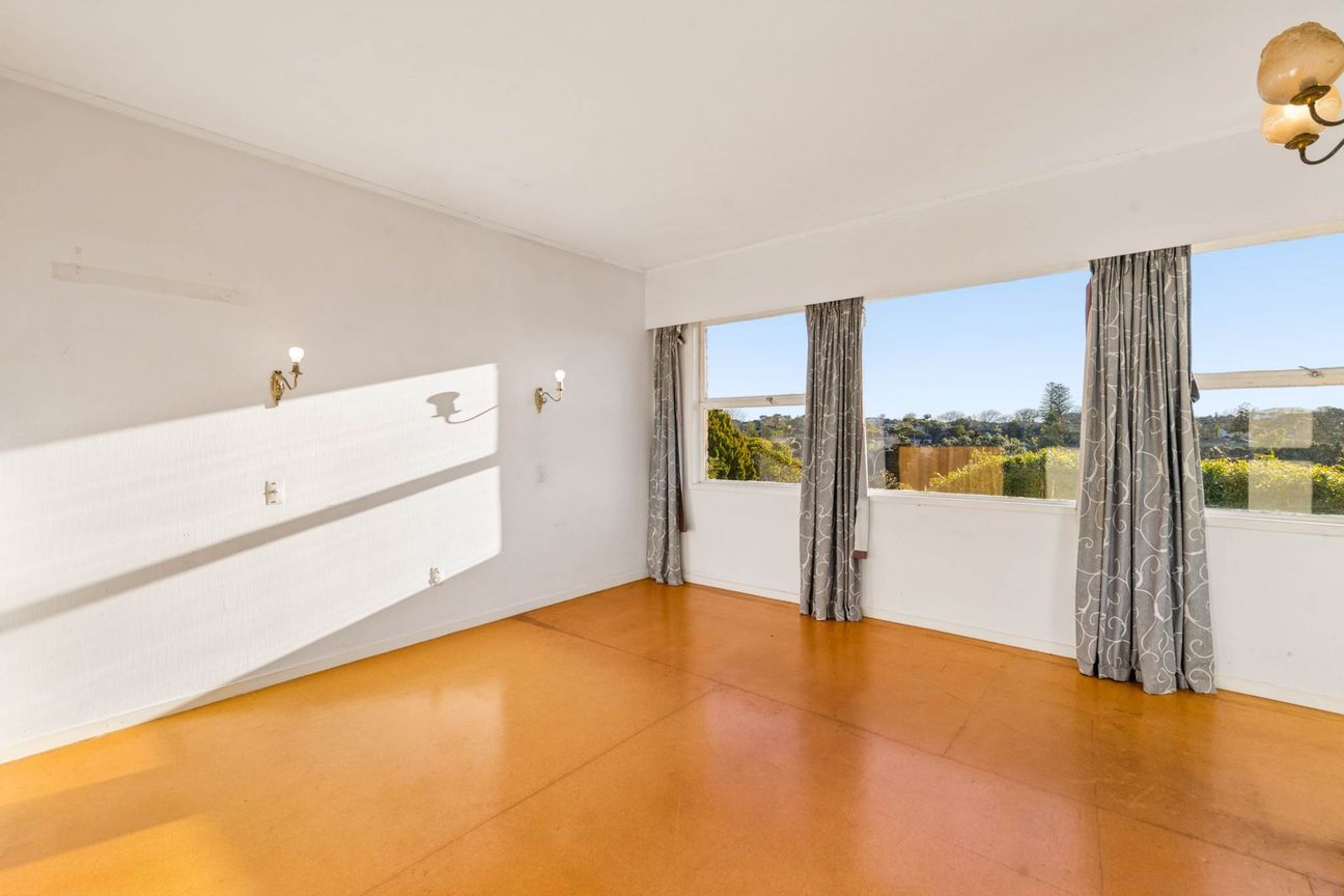 Deceased Estate - Awesome Potential - Mehr