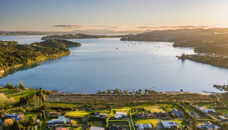 40 Muritai Road, Parua Bay