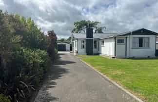 13 Augustus Street , Carterton