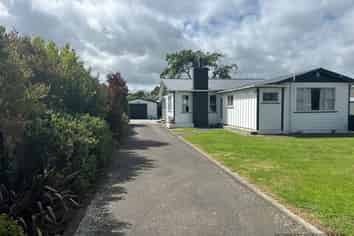 13 Augustus Street , Carterton