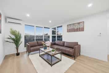 54 Cobham Crescent, Otara