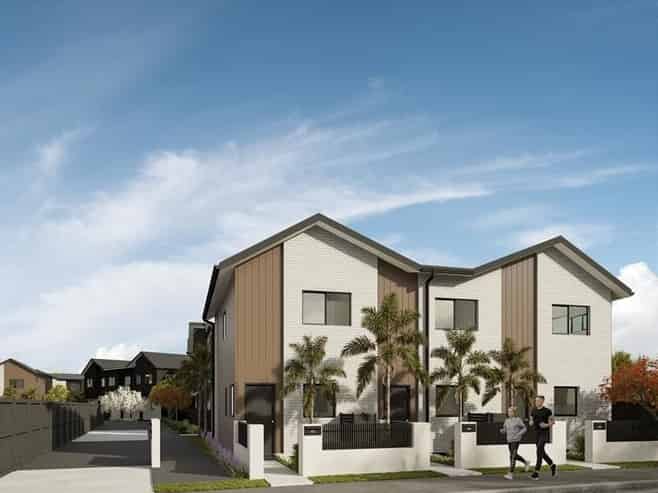 16-18 Lincoln Road, Manurewa East