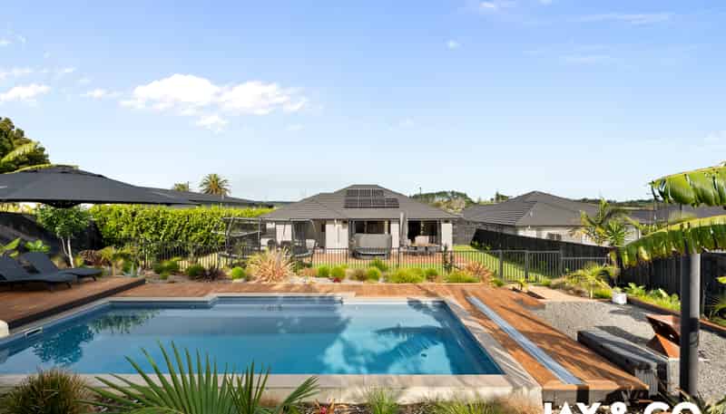 51 Jack Lachlan Drive, Beachlands