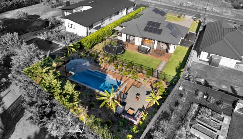 51 Jack Lachlan Drive, Beachlands