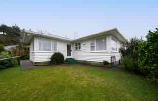 128 Helston Road, Paparangi