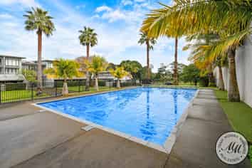 10C/30 Westward Ho, Glen Eden