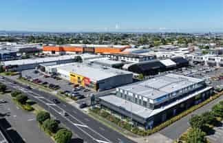 High-profile Lunn Avenue retail opportunity (T1B)