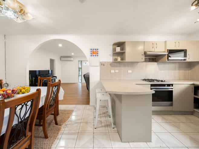 16 Atkinson Avenue, Papatoetoe