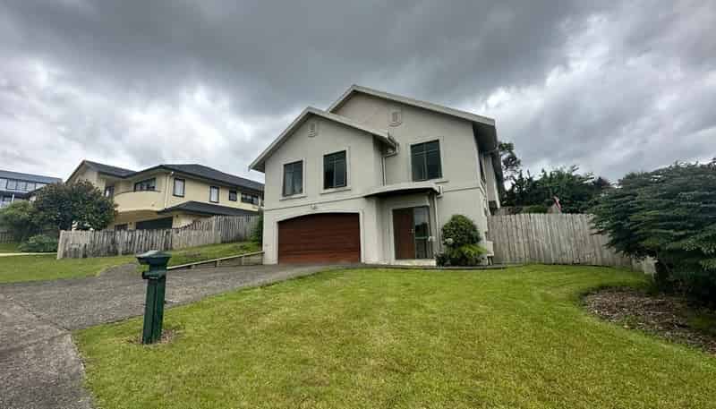 15 Rosebay Rise, Henderson