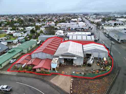 Substantial Industrial Workshop Complex