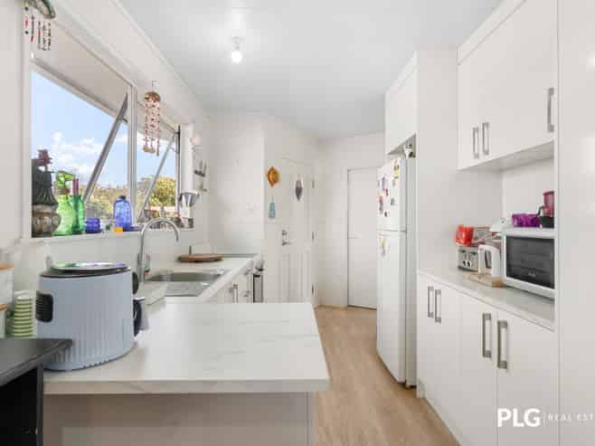 2 Awakino Place, Manurewa