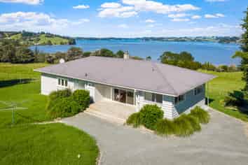 Auckland - Address withheld