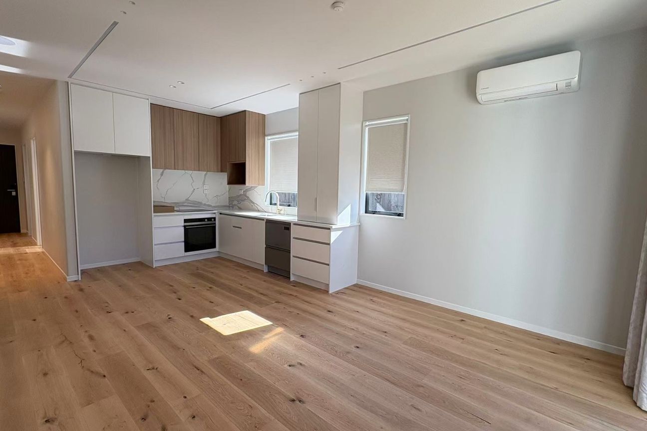 Brand New 3-Bedroom Family Home – pohled 2