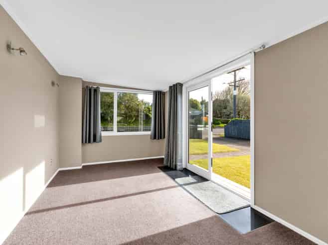 86 Brecon Road, Stratford