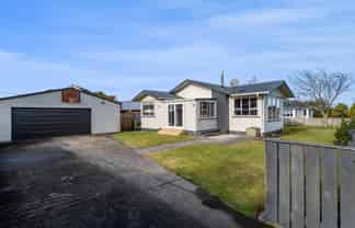 86 Brecon Road, Stratford