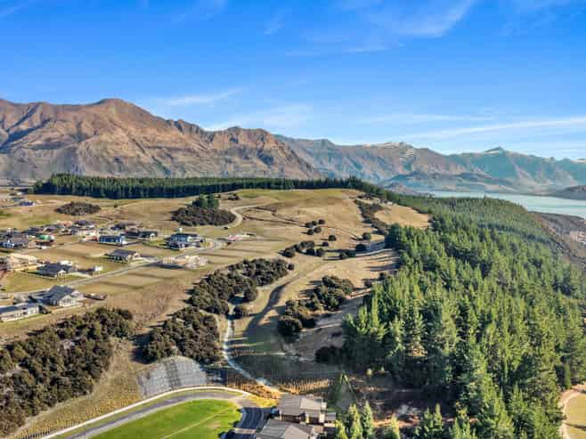 47 Carrickmore Crescent, Wanaka