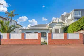 75  Gladstone Road, Parnell