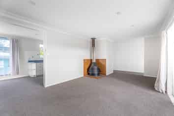 9 Kuaka Place, New Lynn