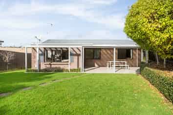54A Heron Avenue East, Matua