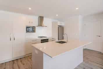 24 Paisley Street, Awapuni