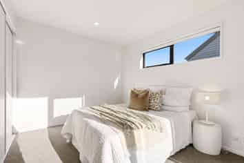 2/4 Evatt Street, Ilam
