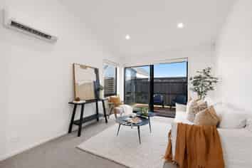 2/4 Evatt Street, Ilam