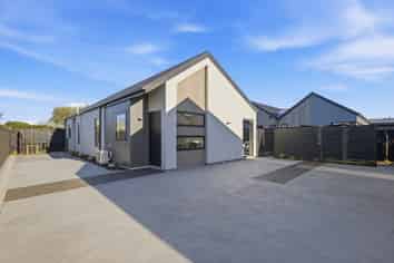 2/4 Evatt Street, Ilam