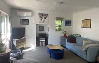 165a Shakespeare Road, Napier Hill